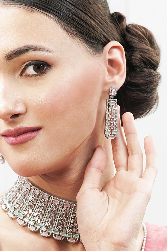 Blush Pink and Silver Geometric Jewelry Set with an Intricate Pattern - Image 3